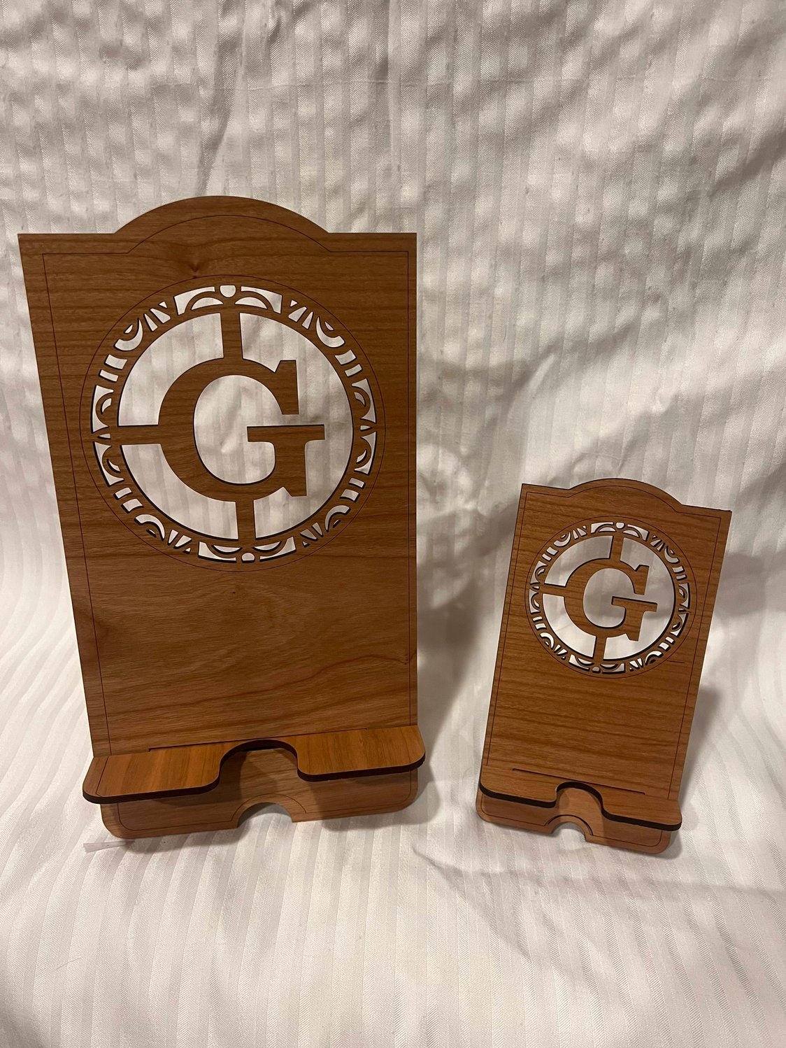 Custom Cell Phone or Tablet Stand